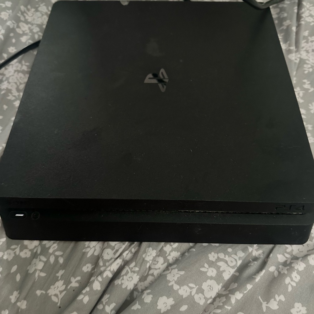 Sony Black PS4 Slim Console